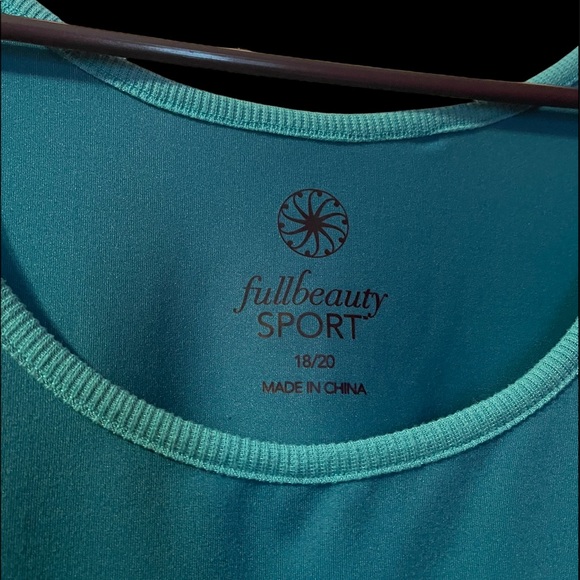 Workout tee - Picture 3 of 4